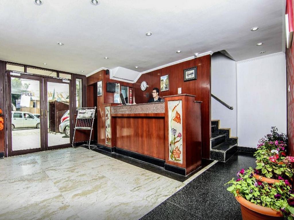 Holiday Plaza Hotel Srinagar  Luaran gambar