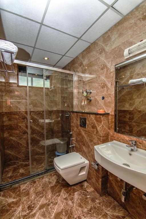 Holiday Plaza Hotel Srinagar  Luaran gambar