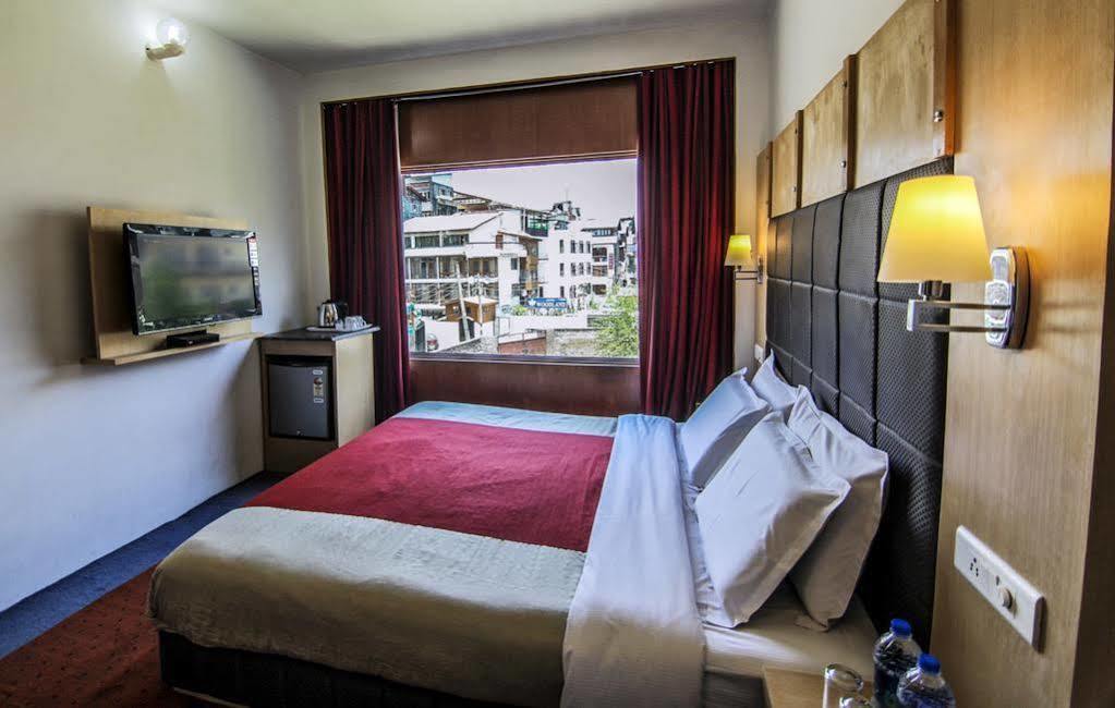 Holiday Plaza Hotel Srinagar  Luaran gambar